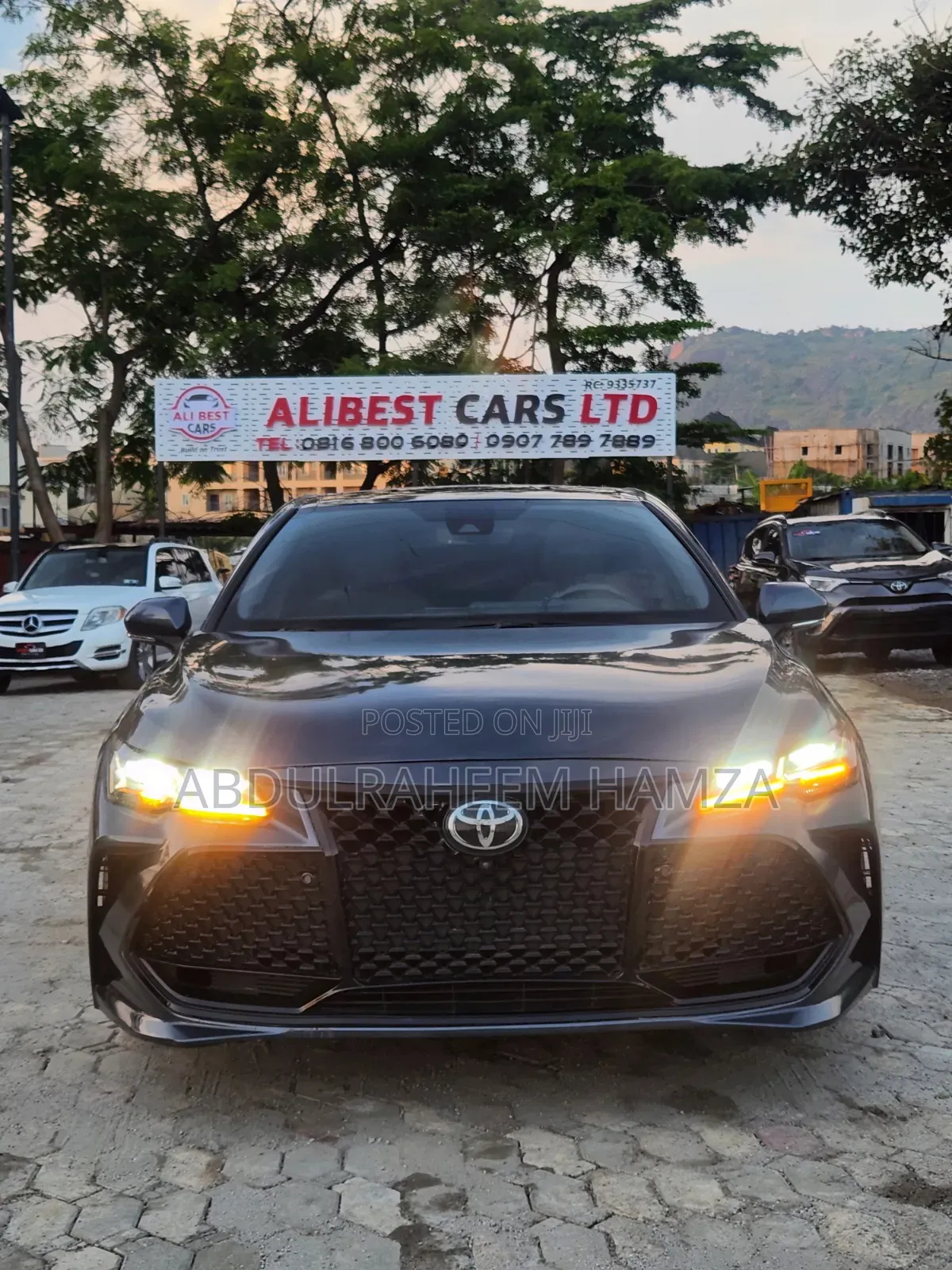 Toyota Avalon Limited FWD Sedan (3.5L V6 8A) 2019 Blue