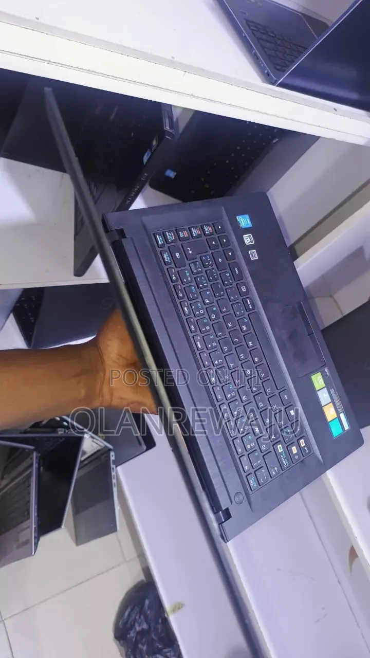 New Laptop Lenovo G40 4GB Intel Core i3 HDD 500GB