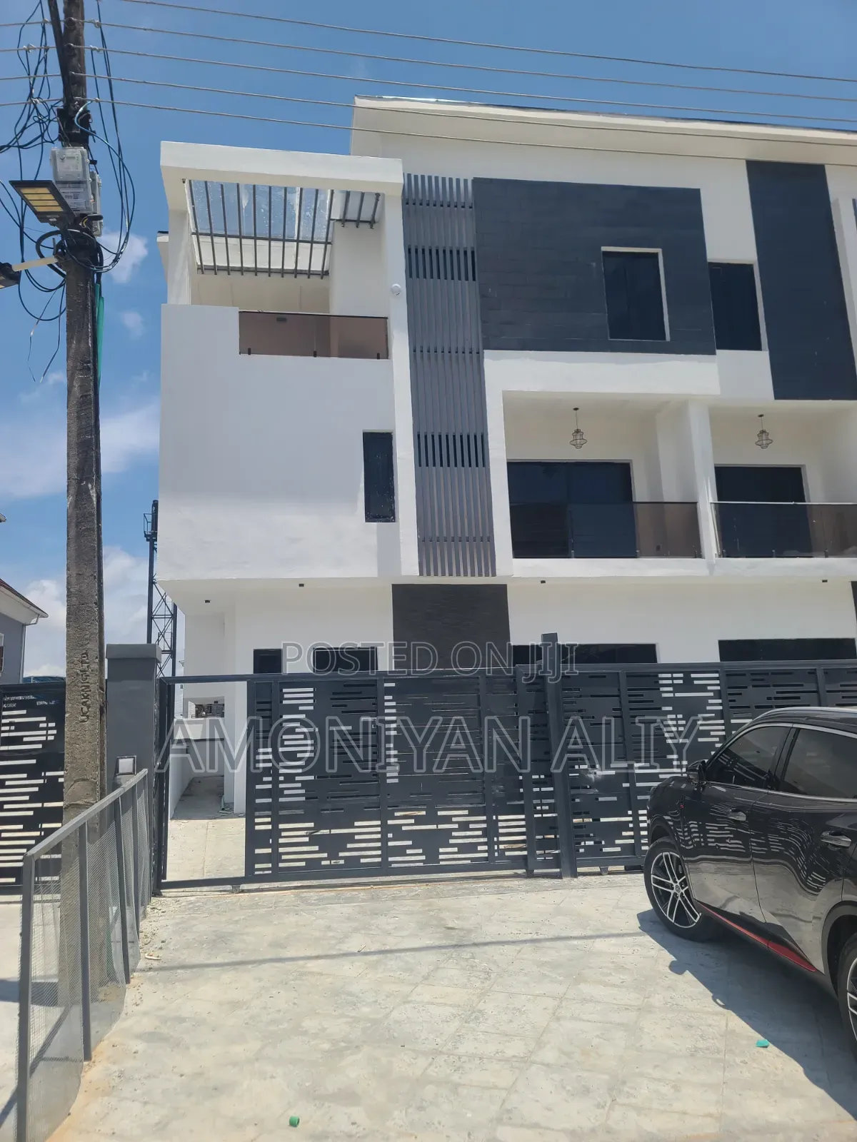 5bdrm House in Lekki Scheme2 for sale
