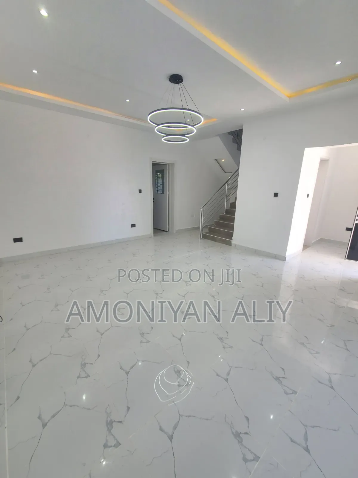 5bdrm House in Lekki Scheme2 for sale
