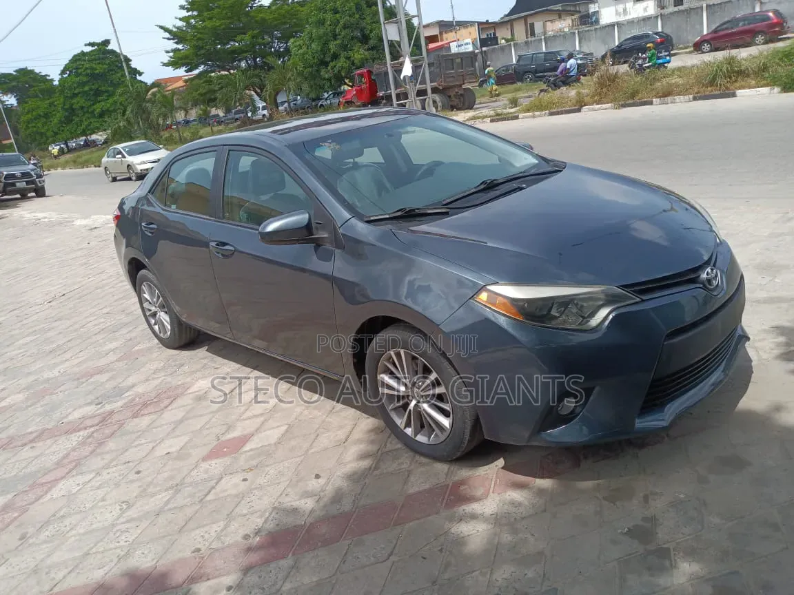 Toyota Corolla 2016 Gray