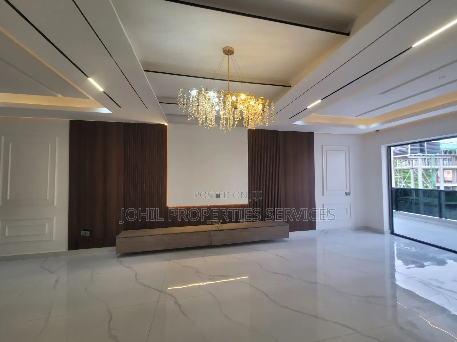 5bdrm Duplex in Utako for sale