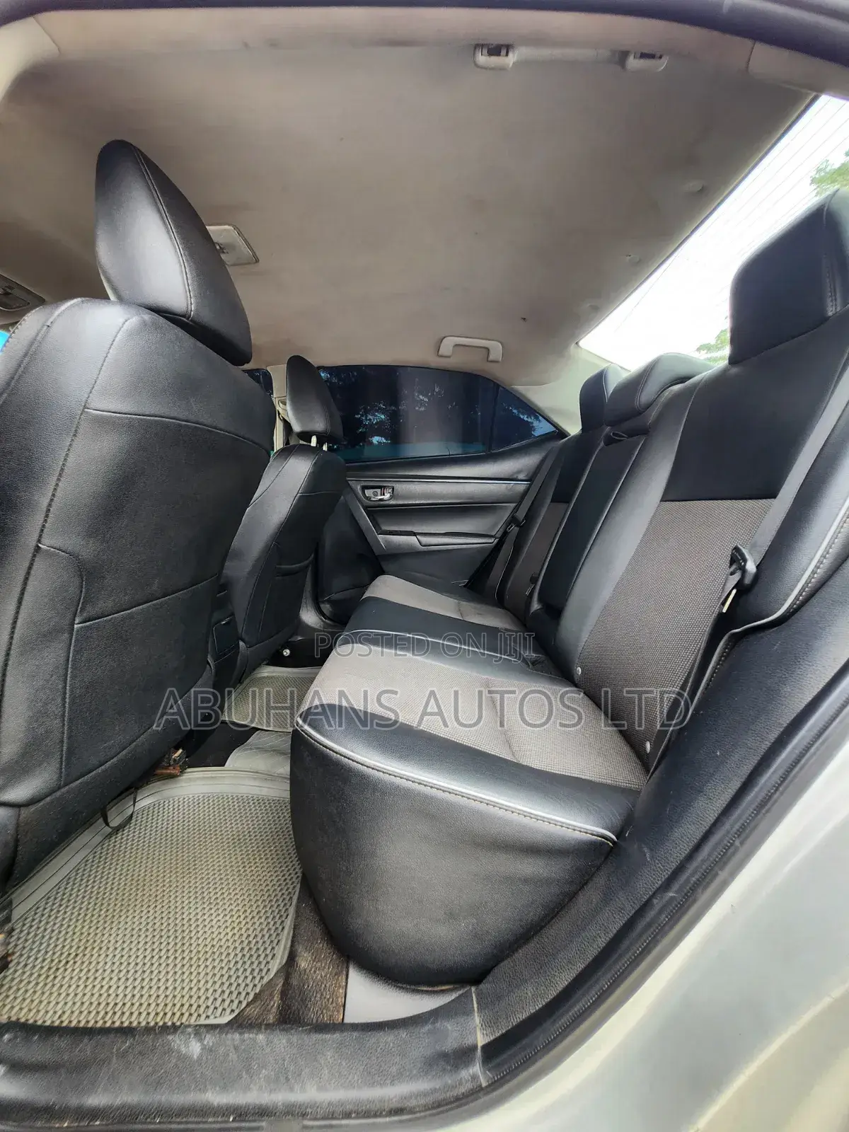 Toyota Corolla S 4dr Sedan (1.8L 4cyl CVT) 2015 Silver