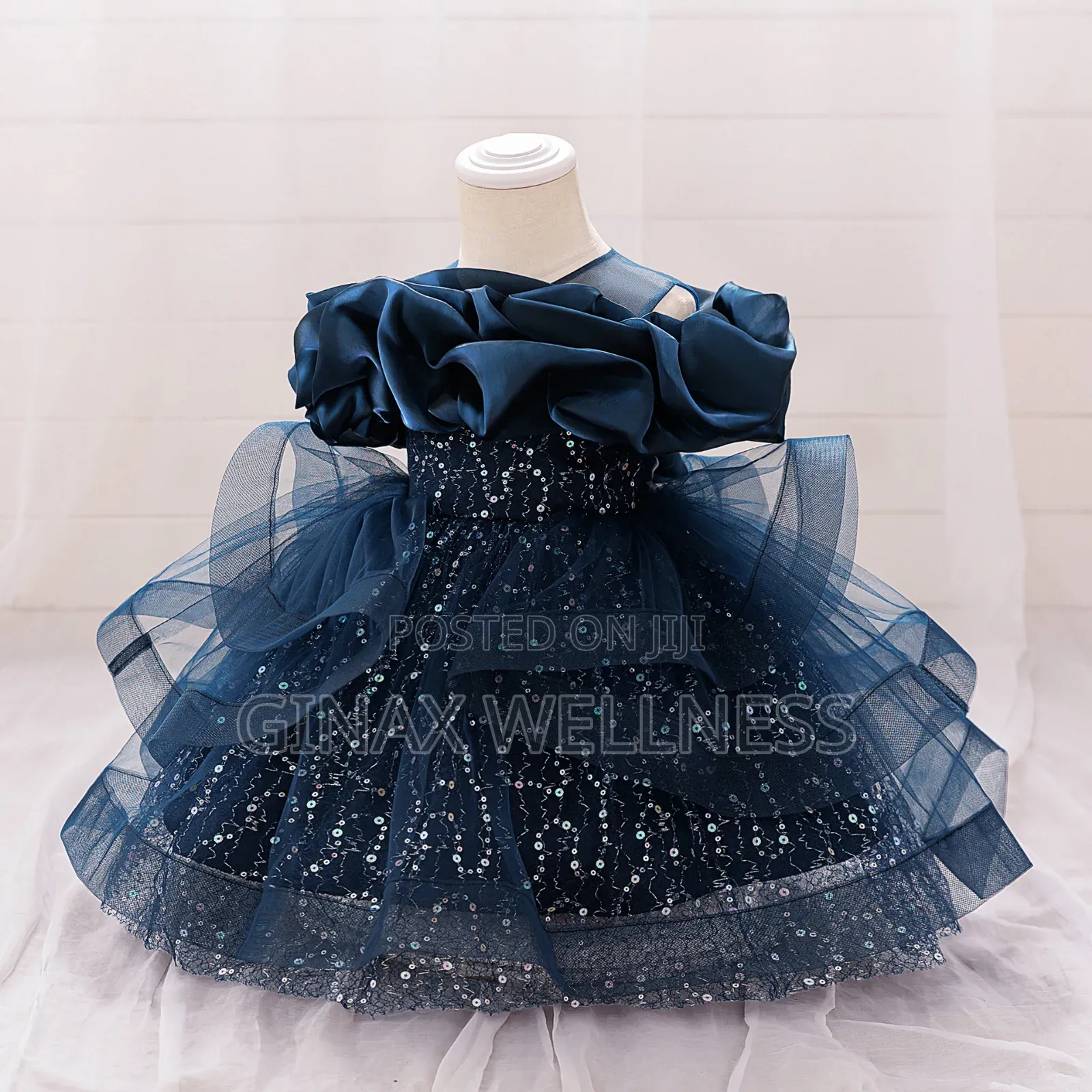 Luxury Girls Princess Dress With Sequin and Ruffle Design (6-12months)