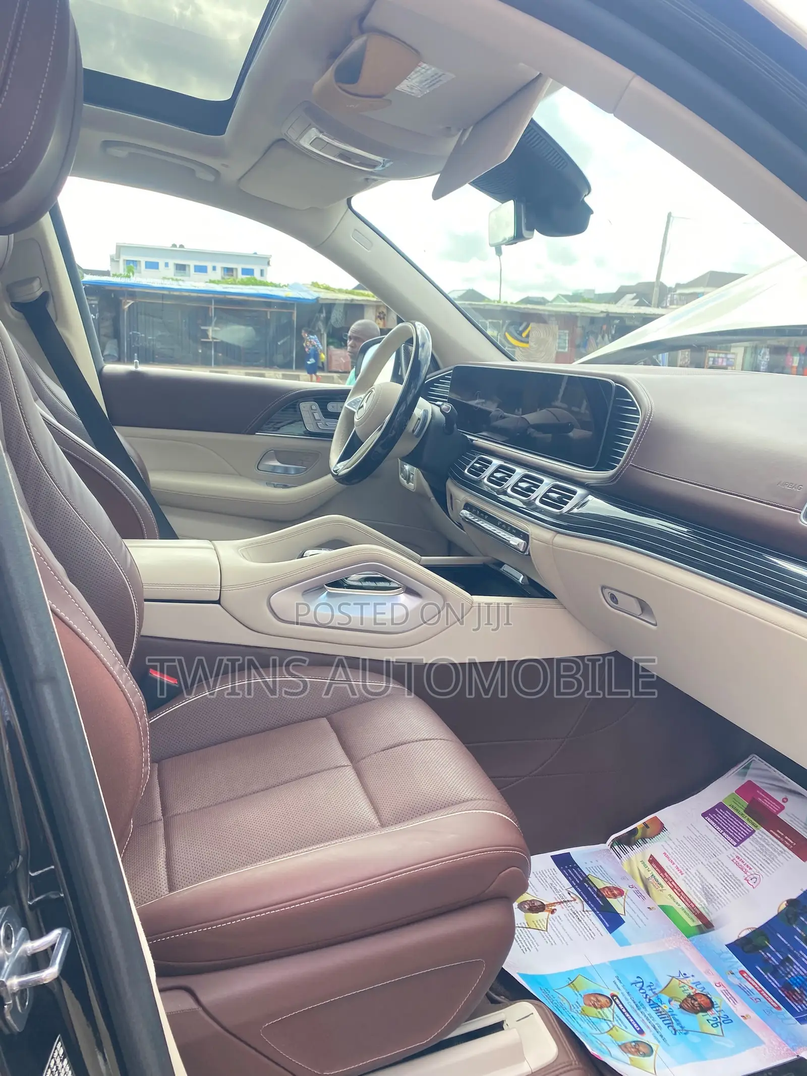 Mercedes-Benz Maybach 2023 Brown