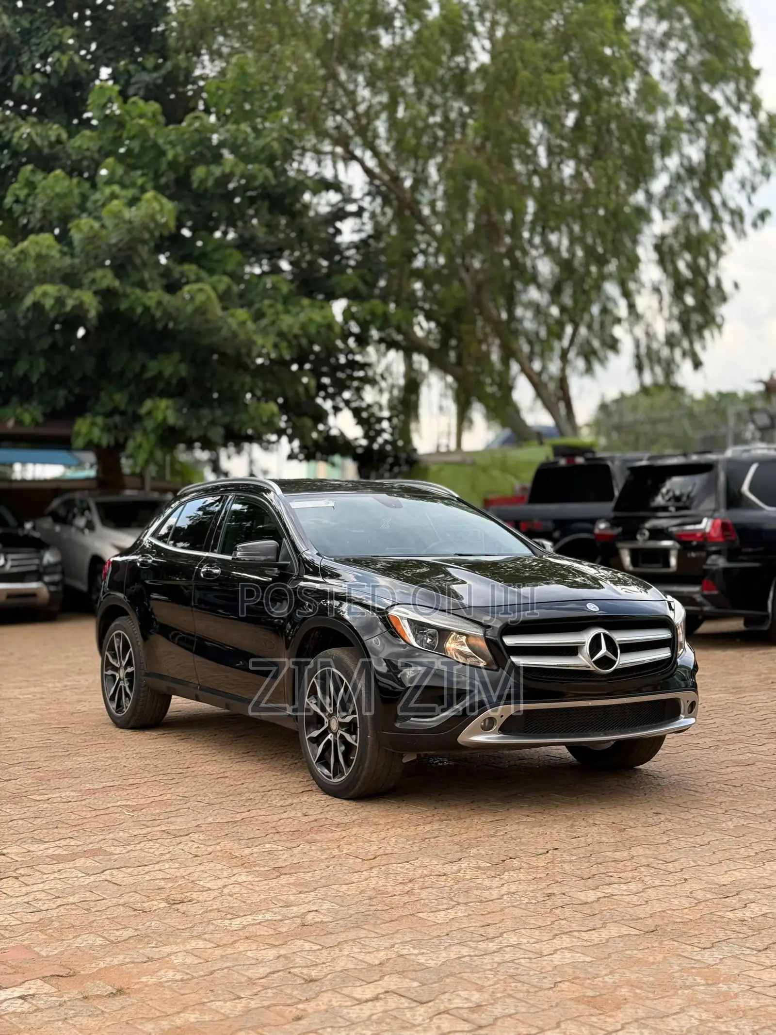 Mercedes-Benz GLA-Class 2016 Black