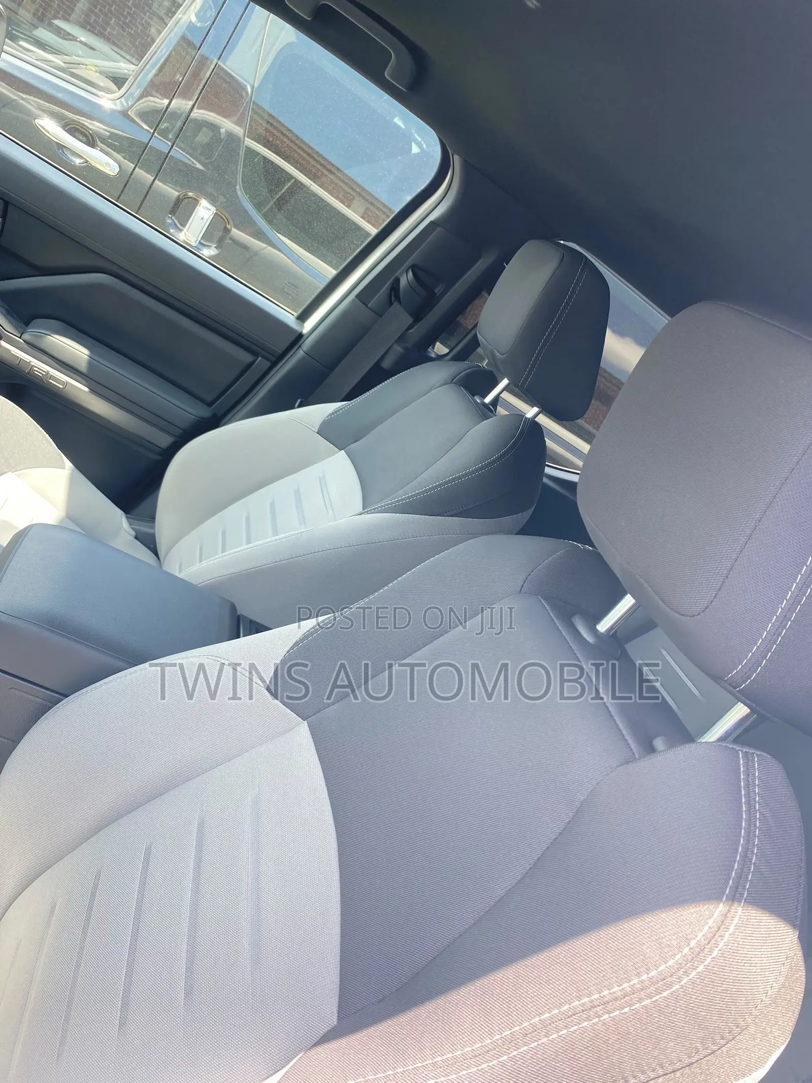 Toyota Tacoma 2024 White