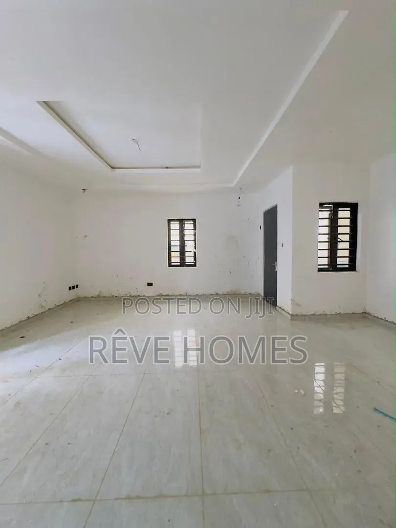 4bdrm Duplex in Ogudu GRA for sale