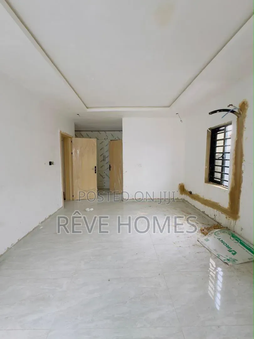 4bdrm Duplex in Ogudu GRA for sale