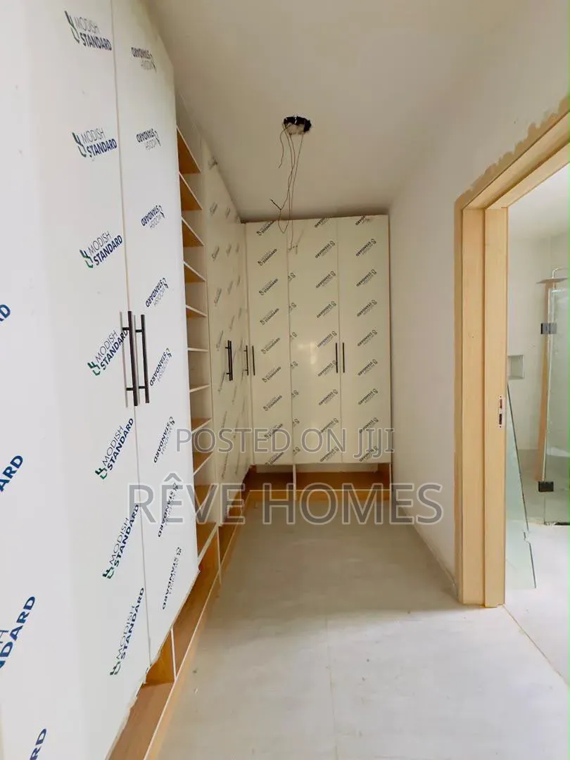4bdrm Duplex in Ogudu GRA for sale