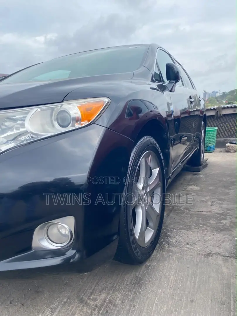 Toyota Venza AWD 2011 Black