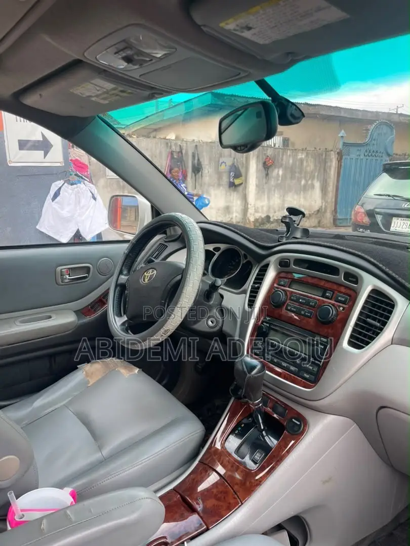 Toyota Highlander 2005 Silver
