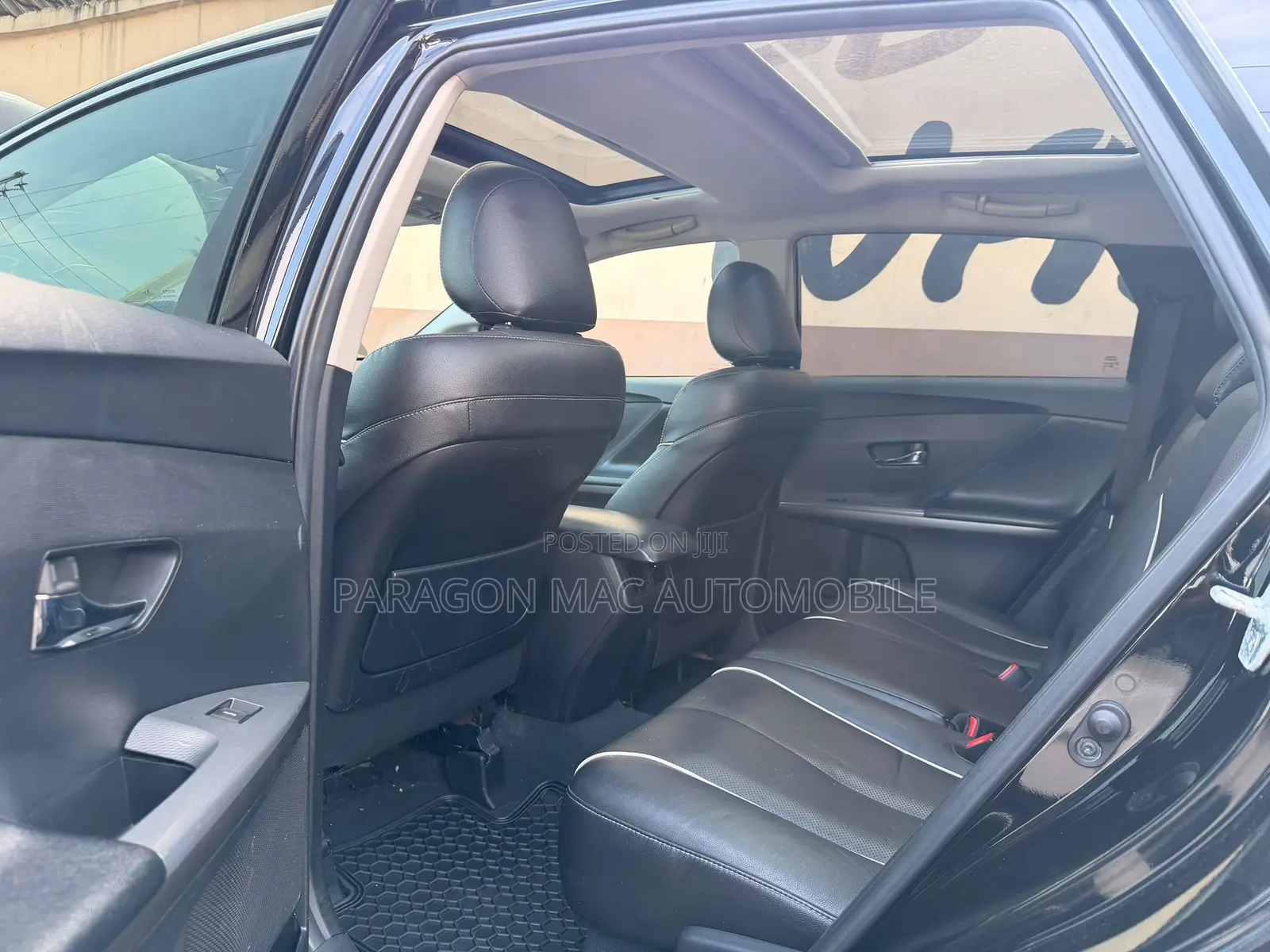 Toyota Venza XLE 4dr Wagon AWD (3.5L 6cyl 6A) 2015 Black