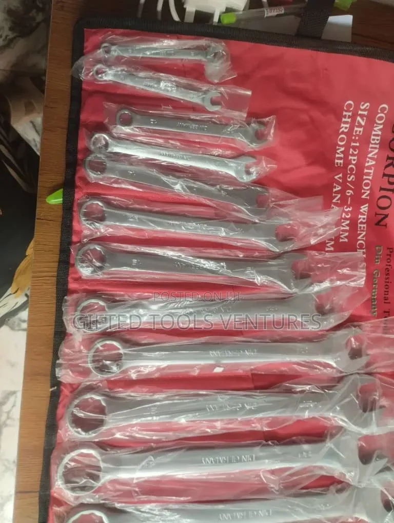 Scorpion 12-Piece Combination Spanner Set 6–32mm