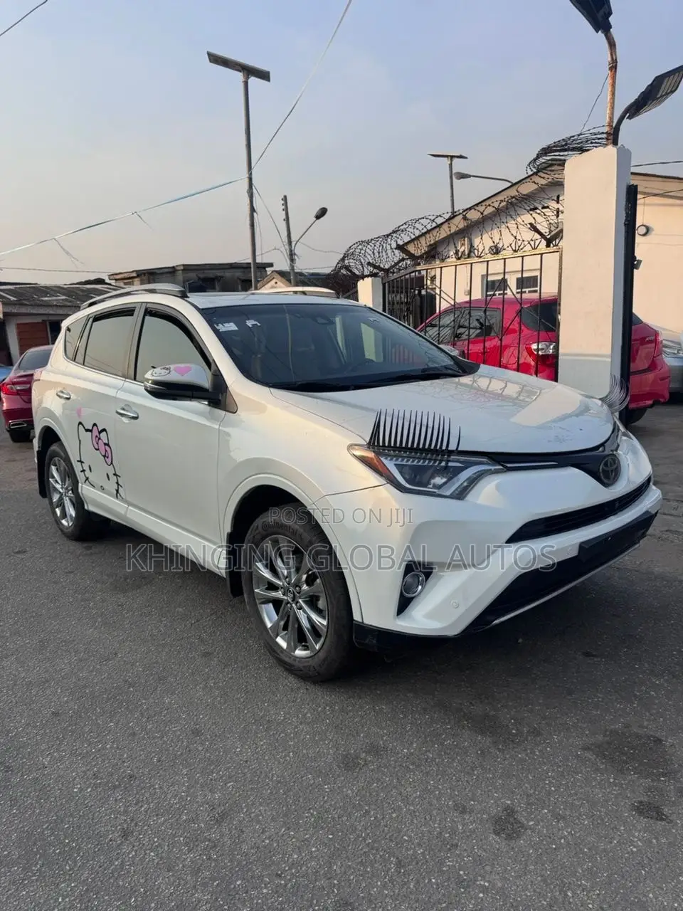 Toyota RAV4 Platinum AWD (2.5L 4cyl 6A) 2017 White