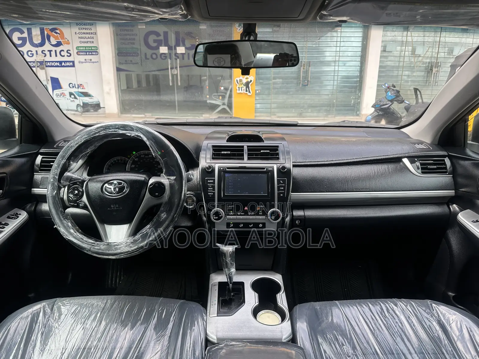Toyota Camry SE 4dr Sedan (2.5L 4cyl 6A) 2013 White