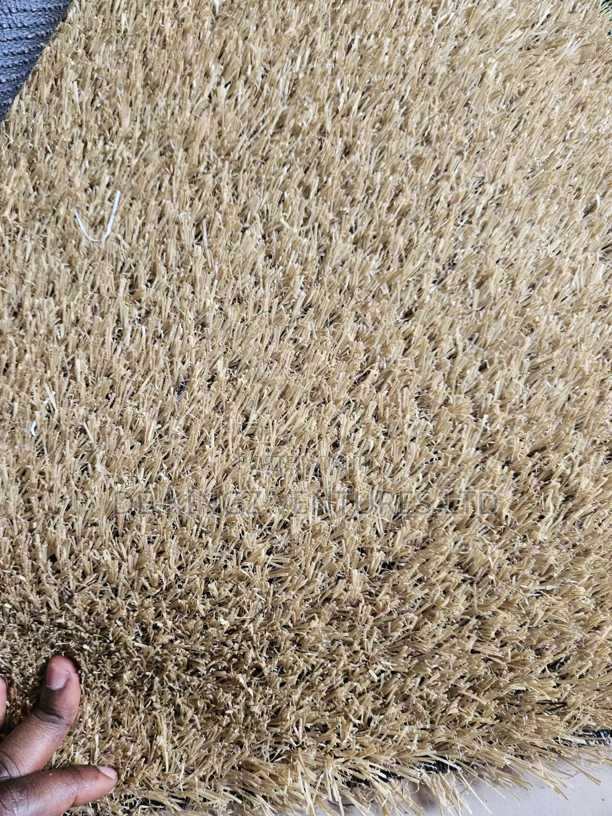 Beige Gold 30mm Artificial Grass Rug