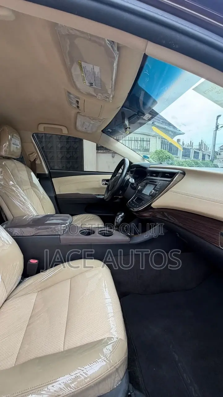 Toyota Avalon XLE FWDSedan (3.6L 6cyl 6A) 2016 Burgundy