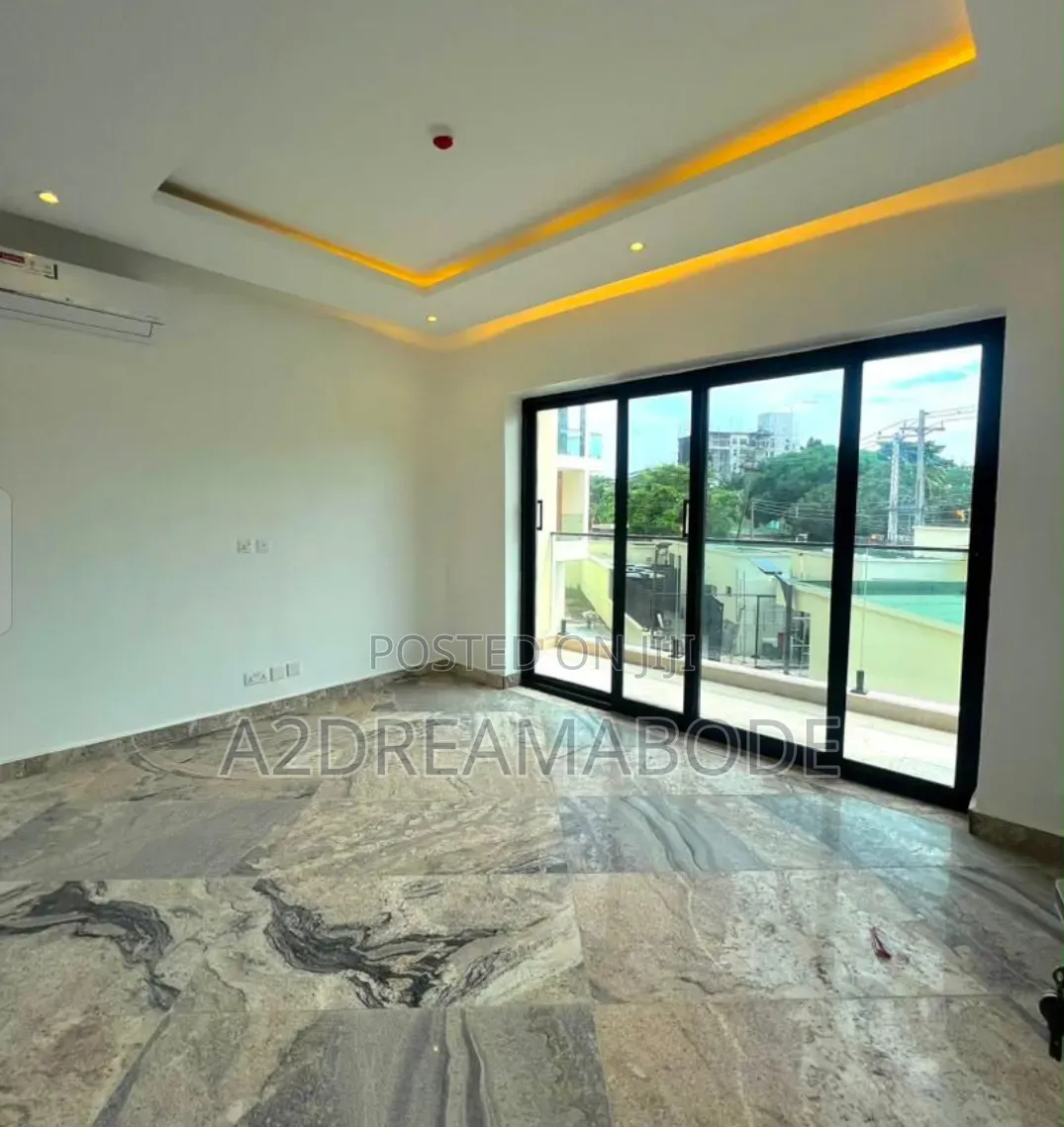 5bdrm Duplex in Old Ikoyi for sale
