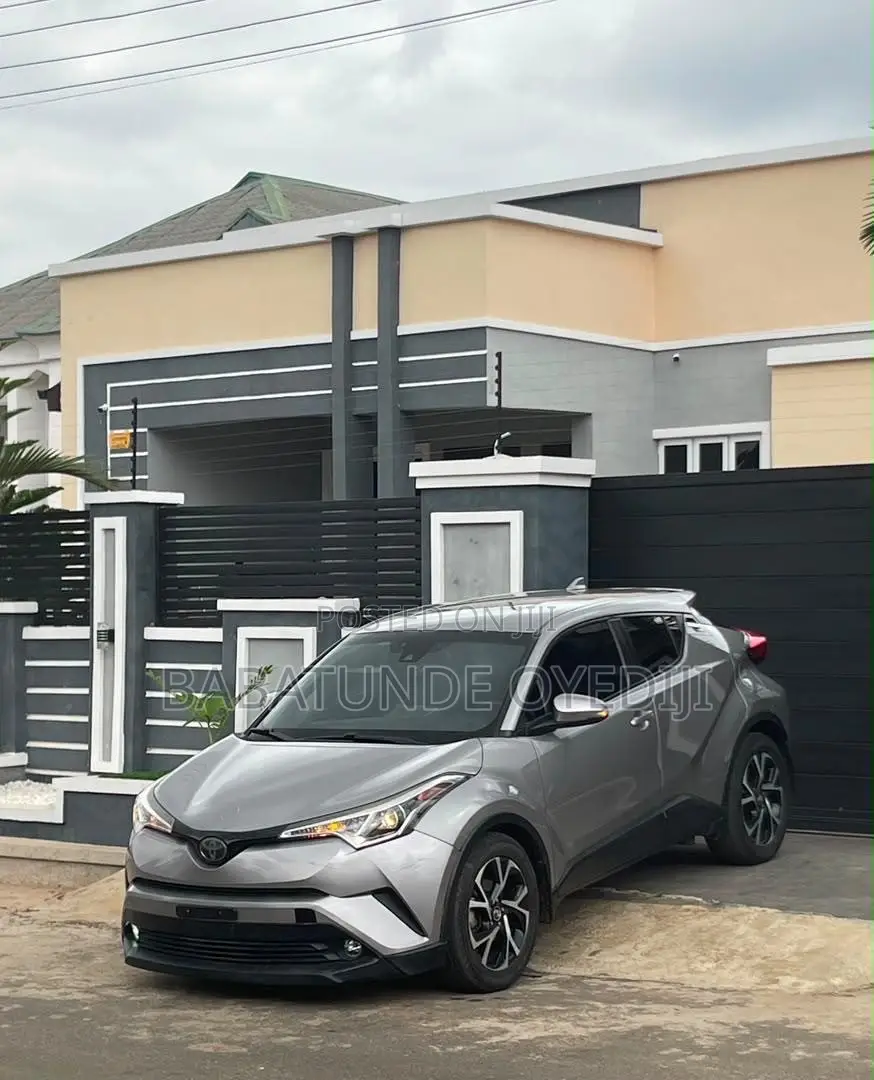 Toyota C-HR 2020 Gray