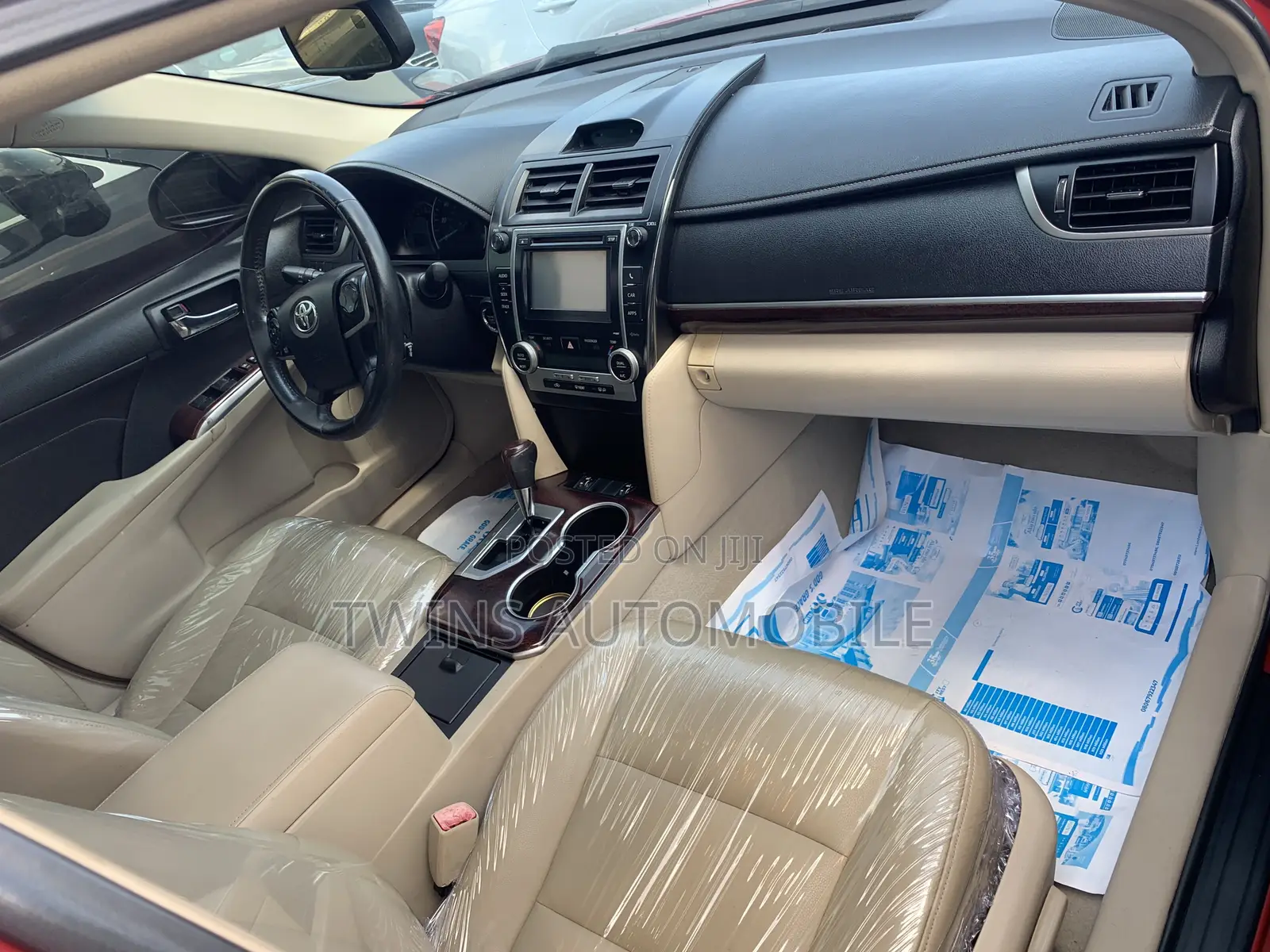 Toyota Camry XLE 4dr Sedan (2.5L 4cyl 6A) 2014 Red