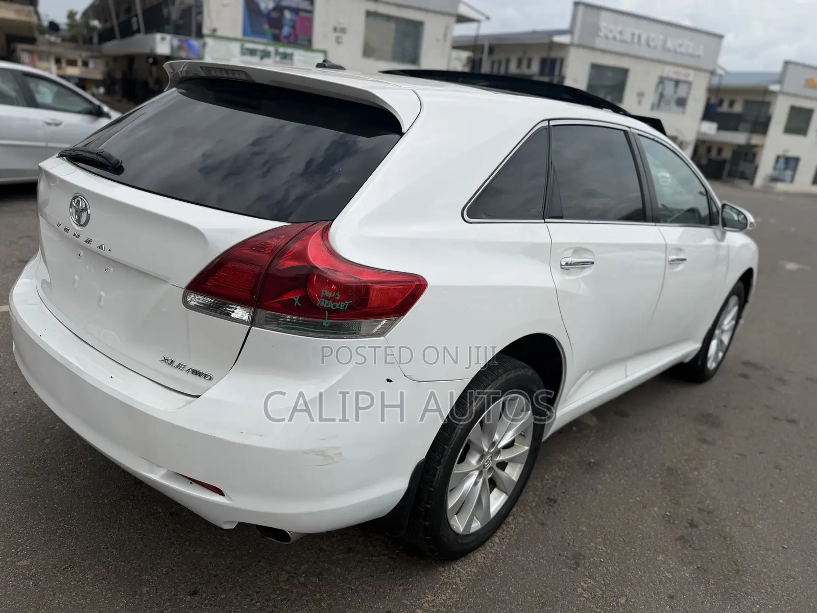 Toyota Venza XLE 2014 White