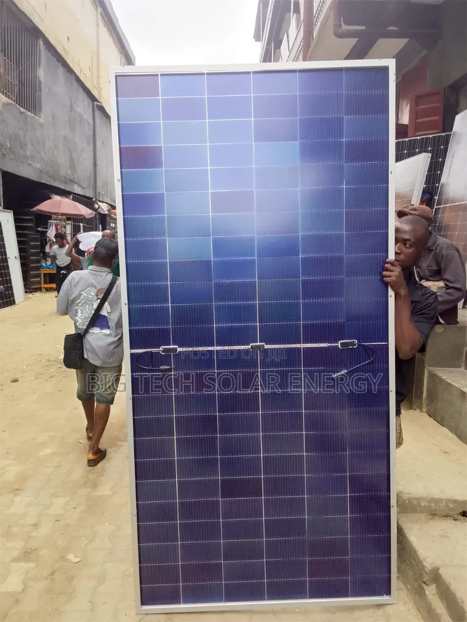 650watts 144cells Jinko Solar Panels