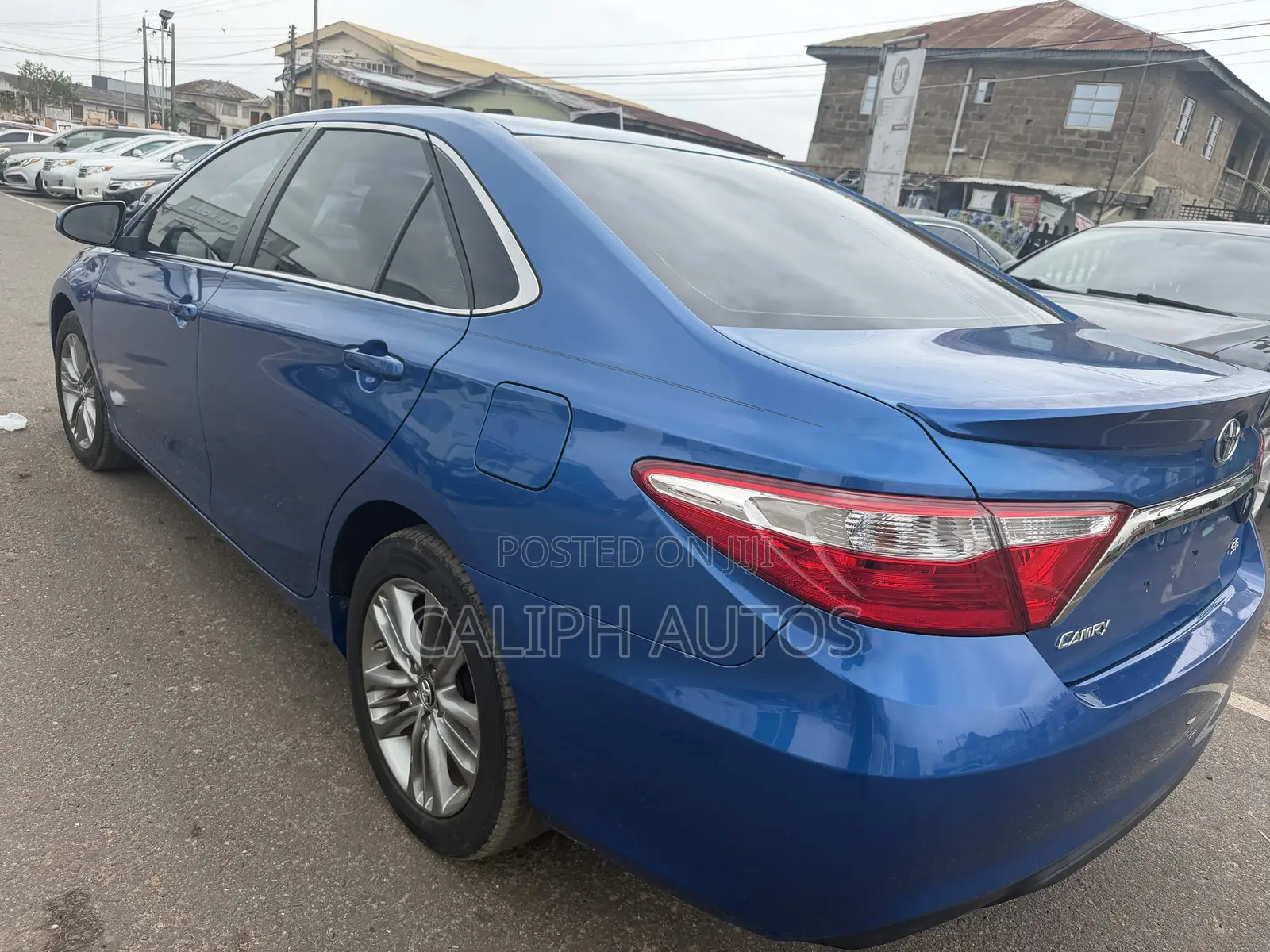 Toyota Camry SE 4dr Sedan (2.5L 4cyl 6A) 2017 Blue