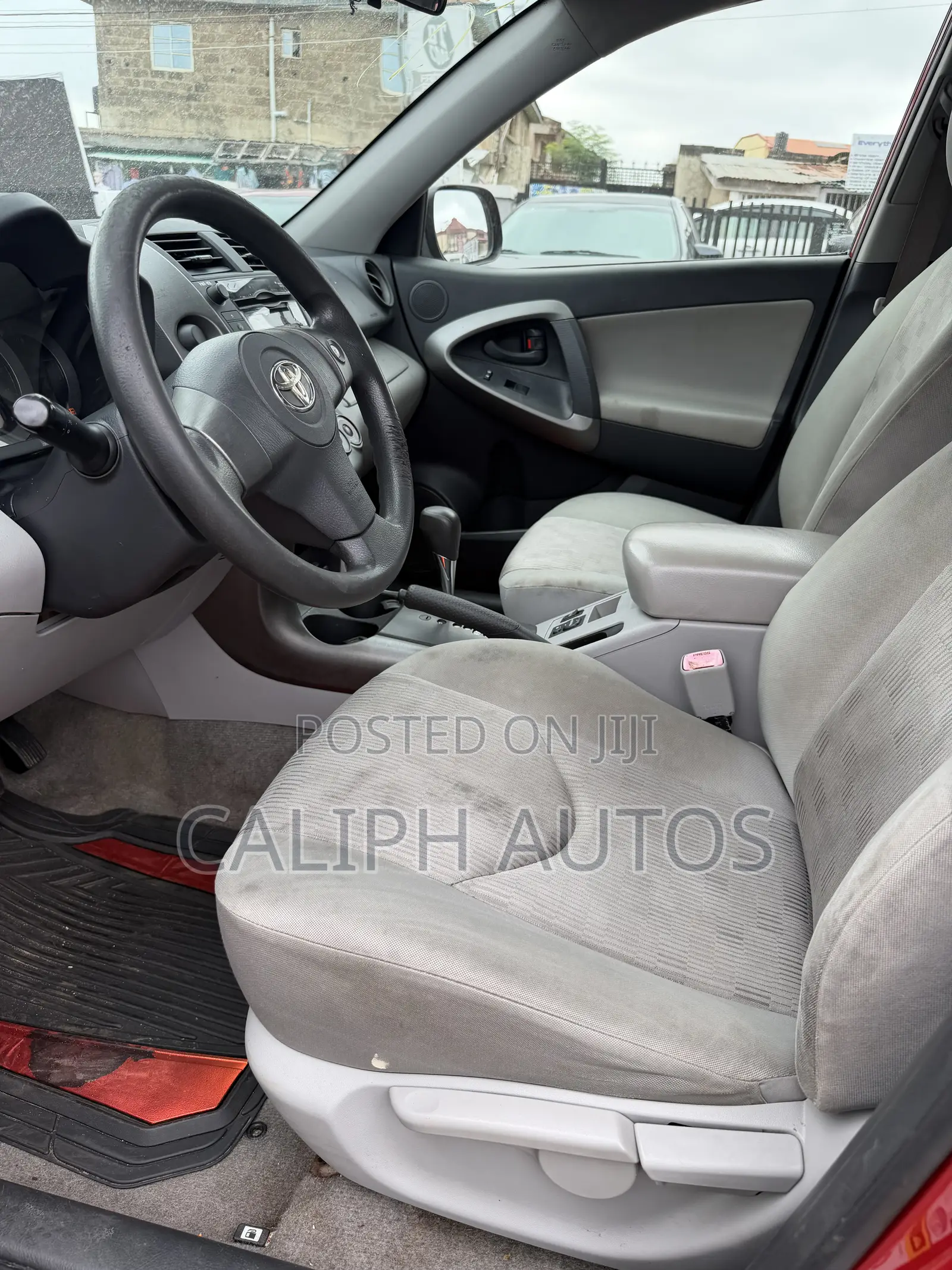 Toyota RAV4 2.5 2010 Red