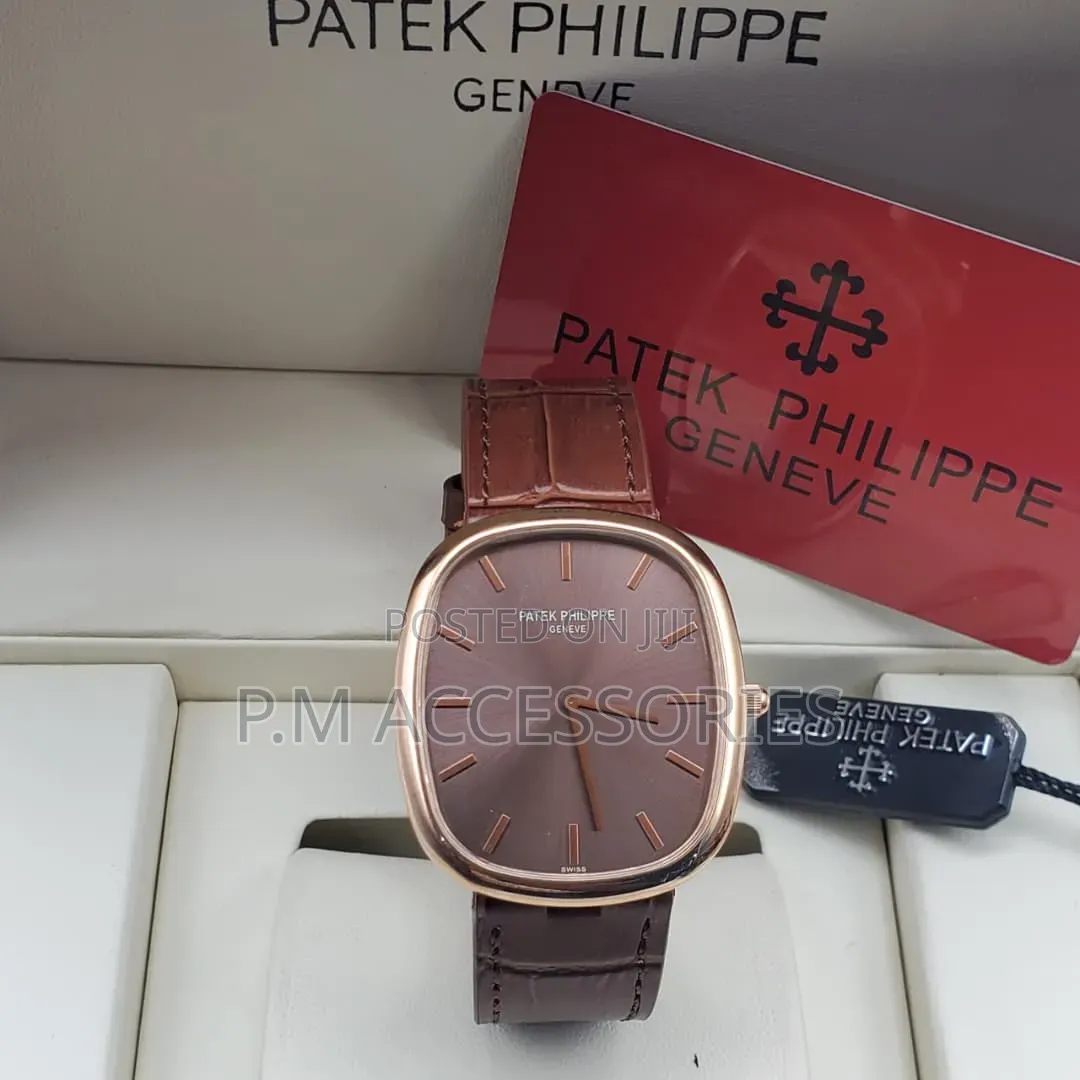 Luxury Patek Phillipe Geneve Flat Leather Watch