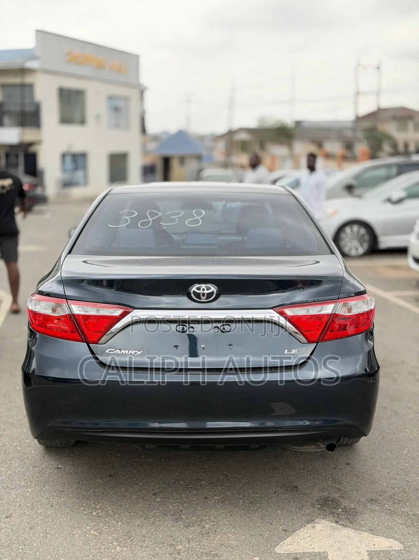 Toyota Camry LE 4dr Sedan (2.5L 4cyl 6A) 2016 Black