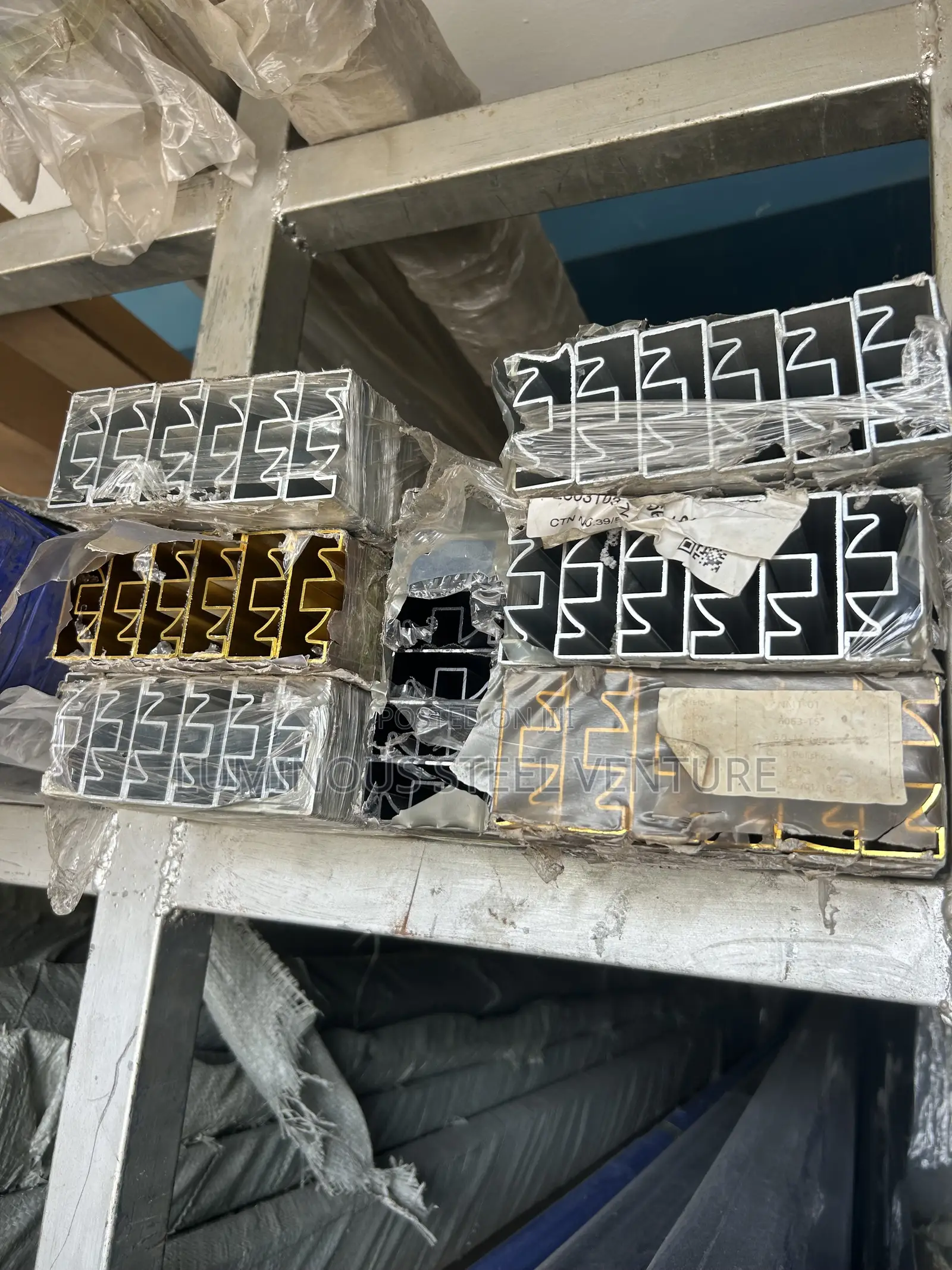 Material: Premium Architectural Aluminum Alloy (Such as 6063-T6), O