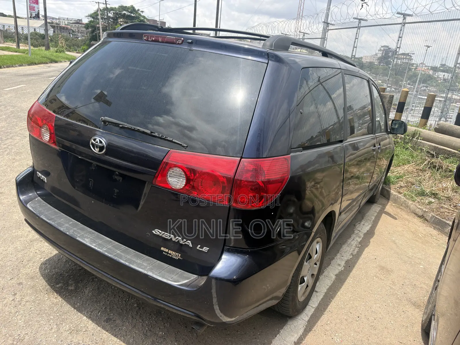 Toyota Sienna LE FWD 2006 Blue