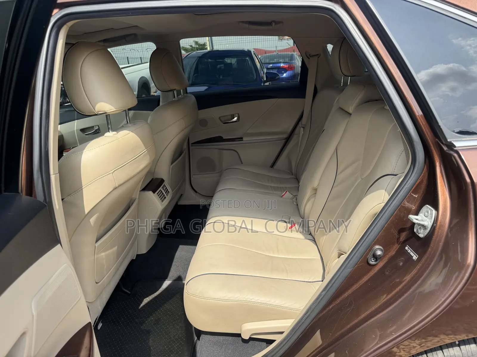 Toyota Venza V6 AWD 2010 Brown