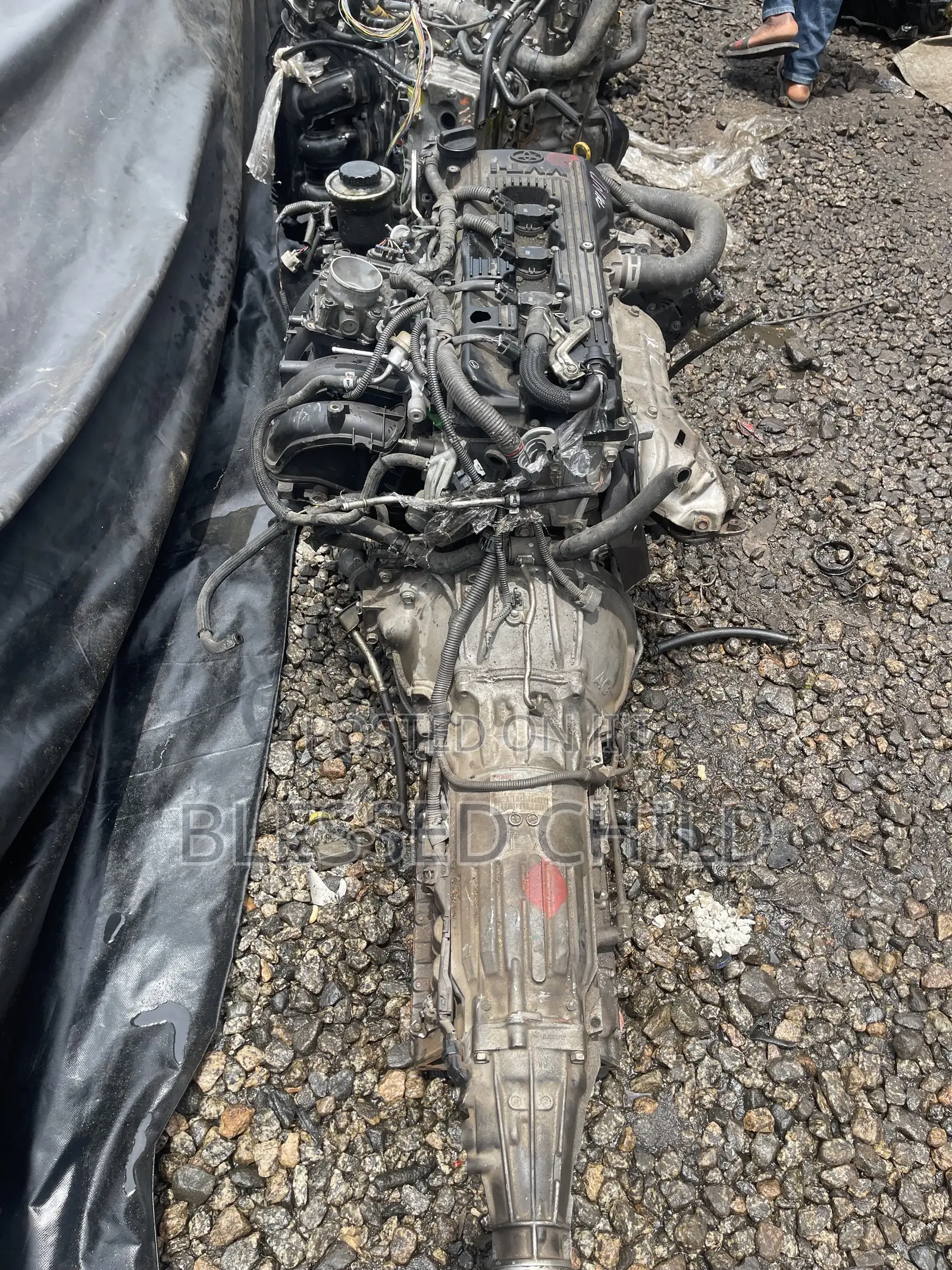 Toyota Hilux 2007 Engine and Gear Box 2tr