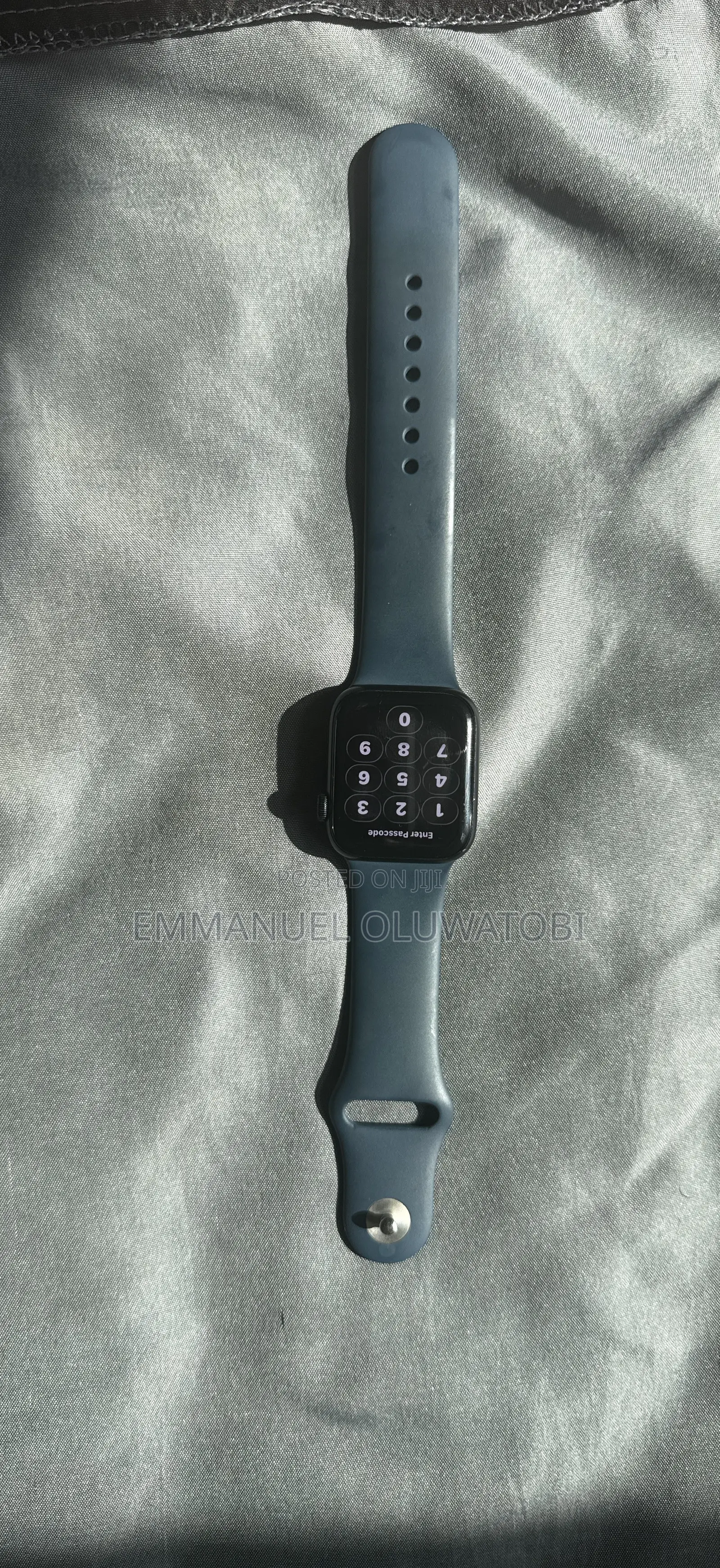 Apple Watch SE 2nd Generation 40mm Midnight Aluminium Case