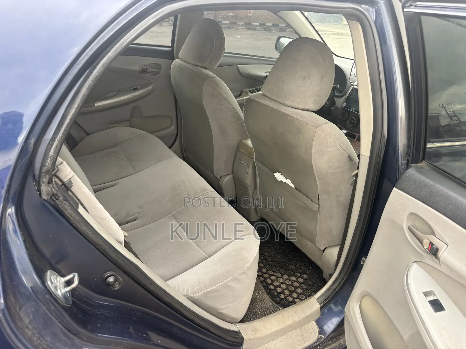Toyota Corolla LE 4dr Sedan (1.8L 4cyl 4A) 2013 Blue
