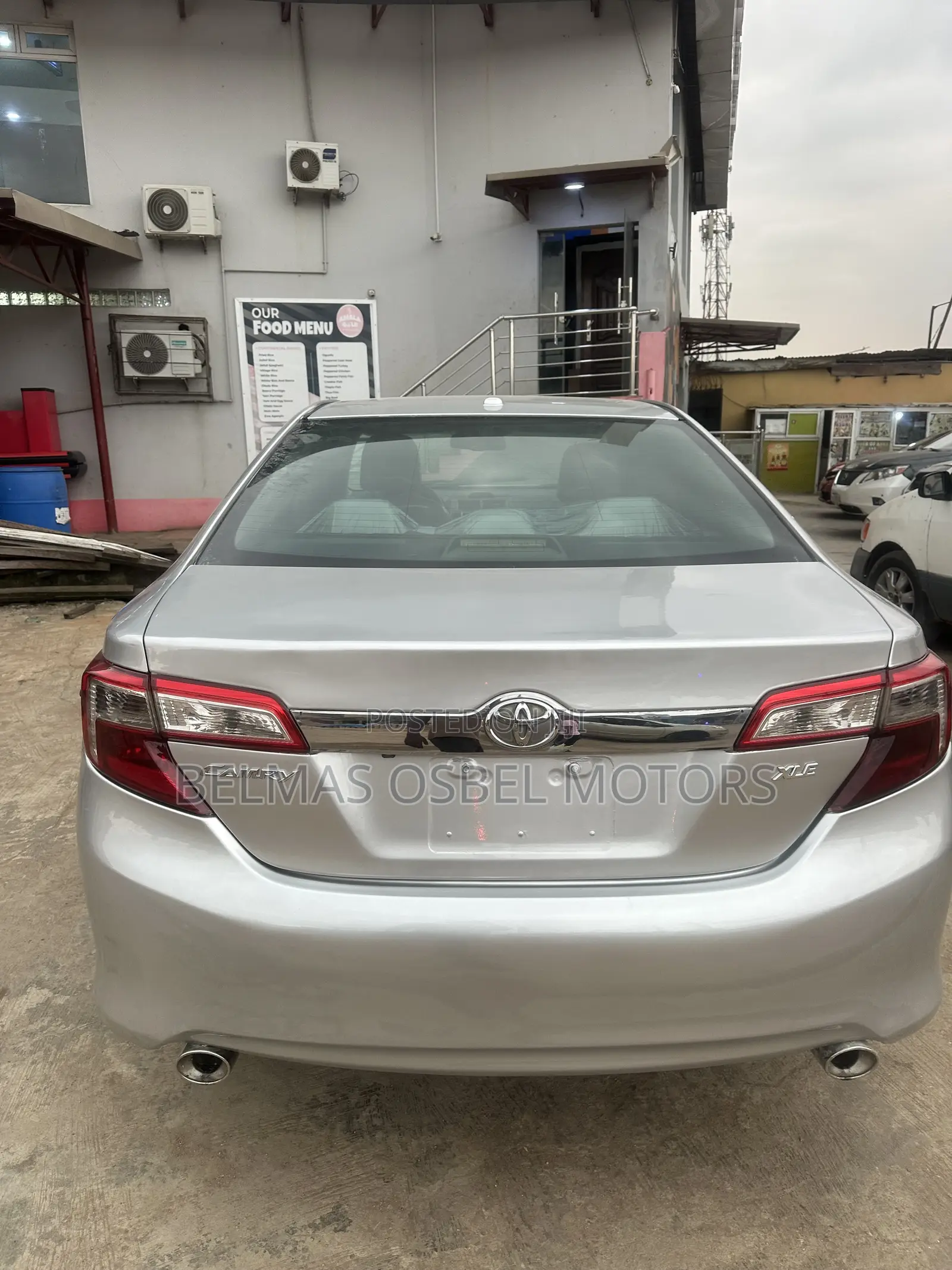 Toyota Camry XLE 4dr Sedan w/Prod. End 11/13 (3.5L 6cyl 6A) 2014 Silver