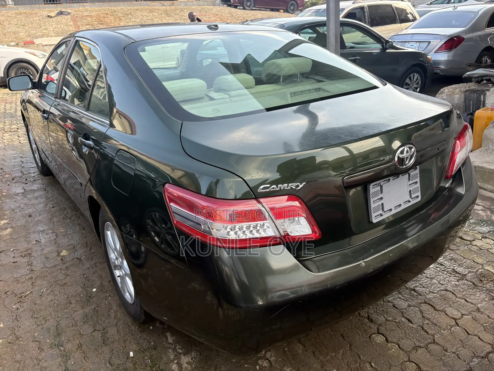 Toyota Camry LE 4dr Sedan (2.5L 4cyl 6AM) 2010 Green