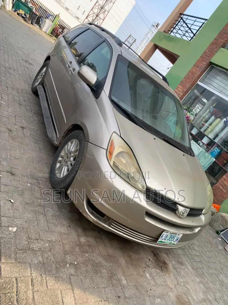 Toyota Sienna XLE 2005 Gold
