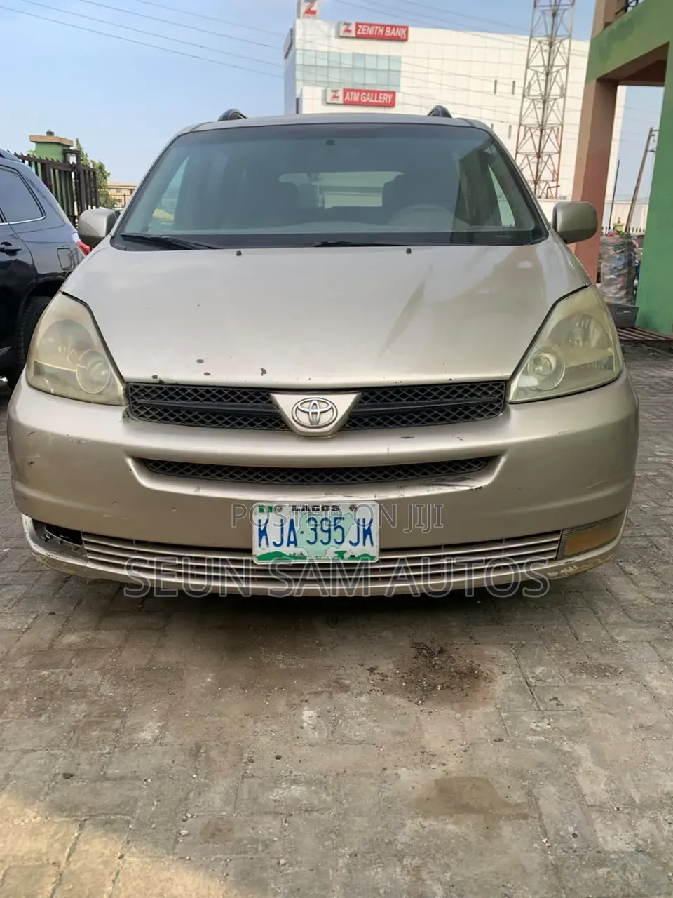 Toyota Sienna XLE 2005 Gold