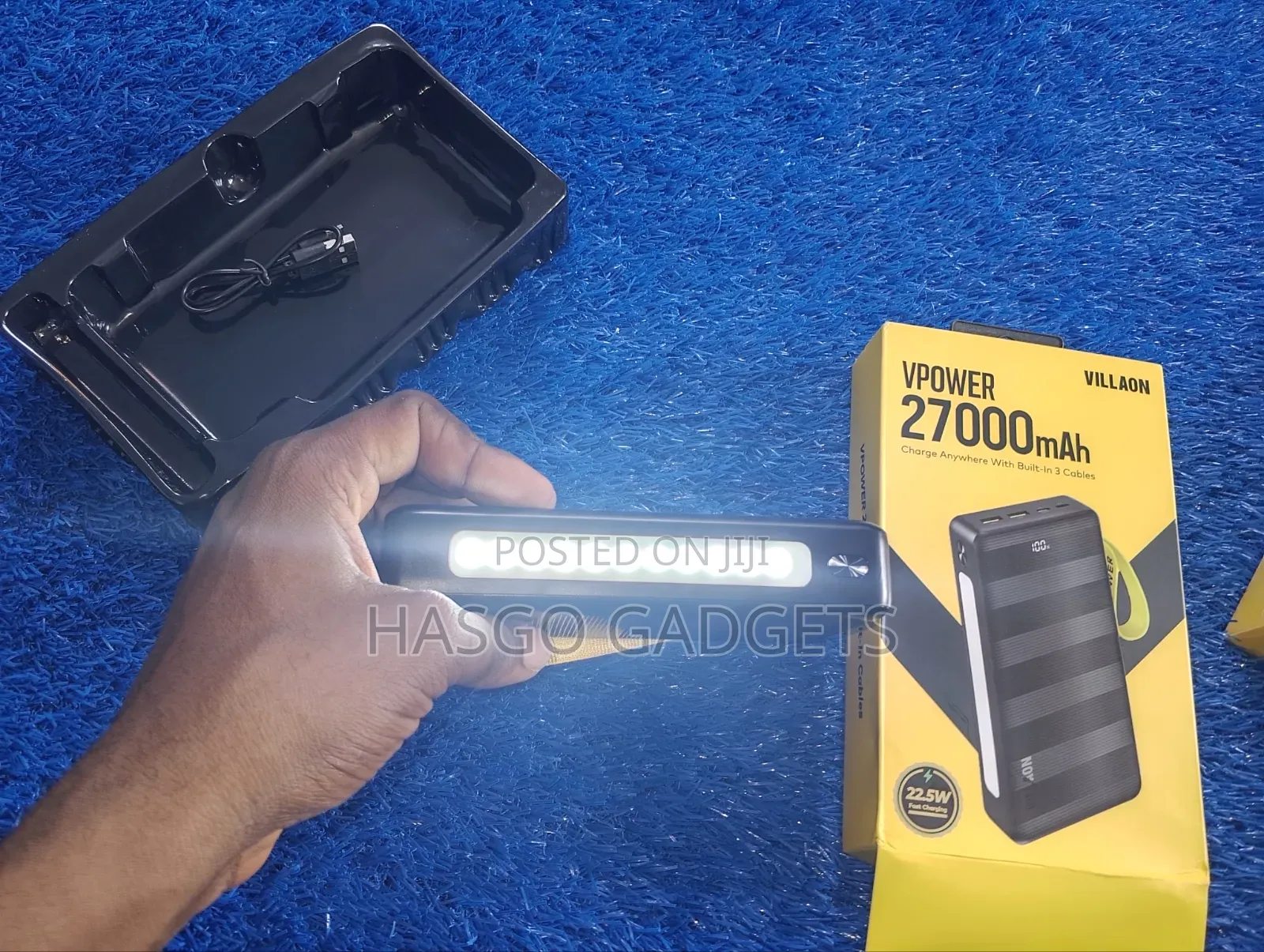 27000mAh Power Bank With Built in Cables and 22.5w Fast Charging