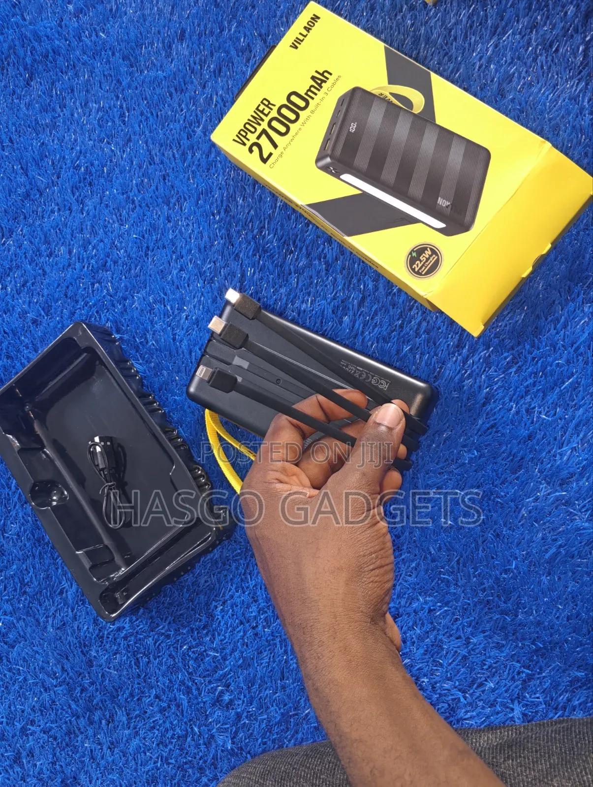 27000mAh Power Bank With Built in Cables and 22.5w Fast Charging