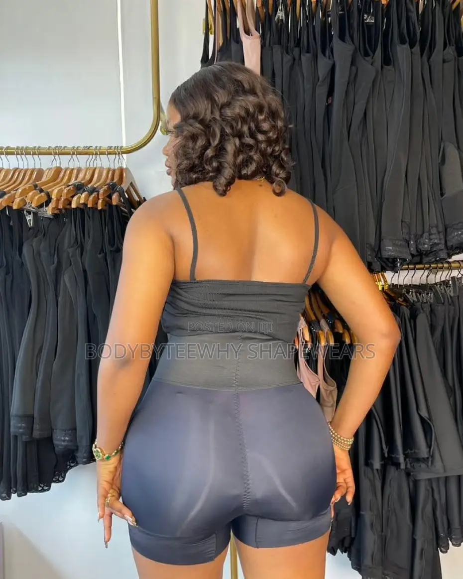 Seamless Padded Hip and Butt Shaper With Band