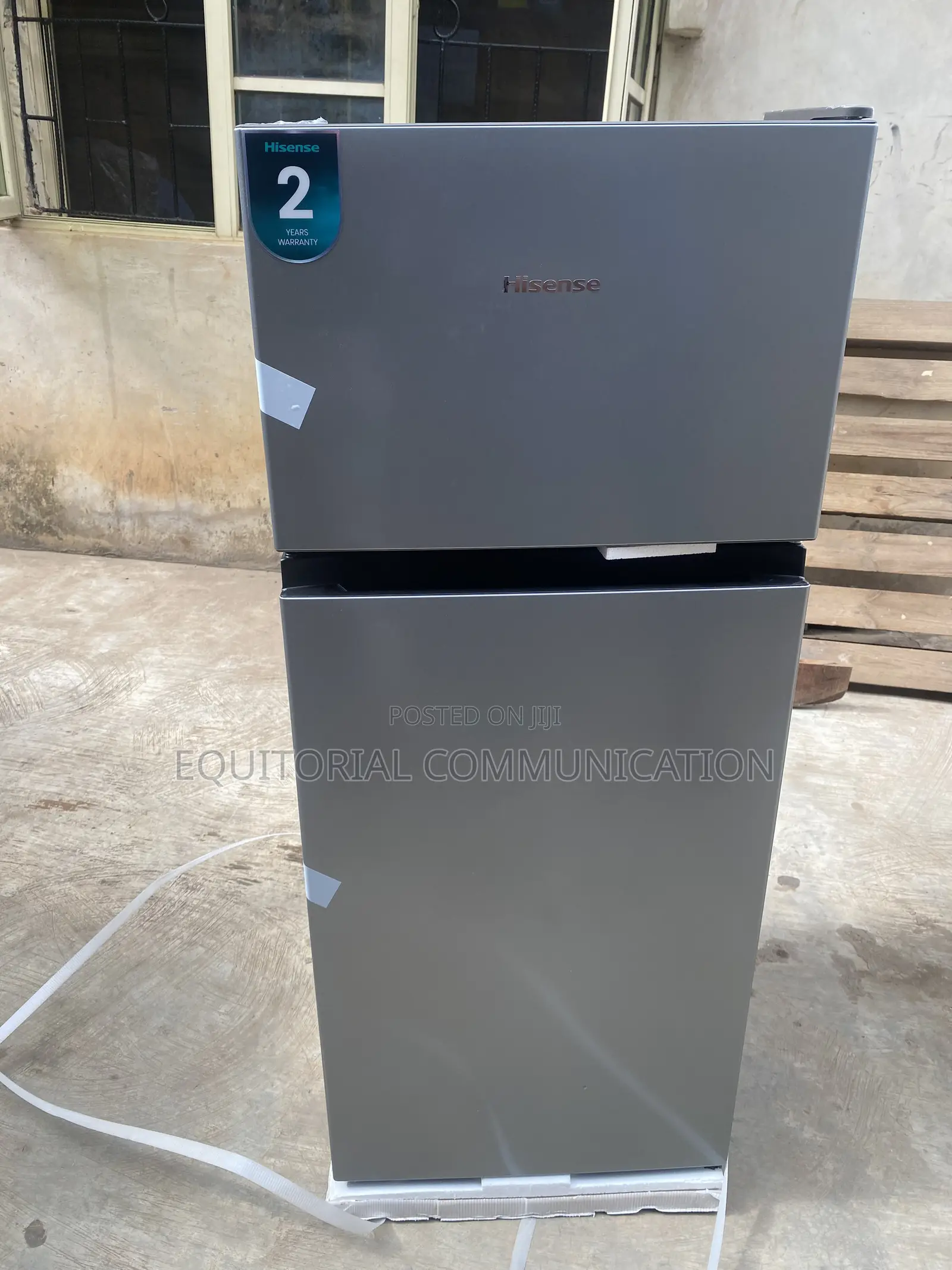 Hisense REF172DR 124L Compact Refrigerator