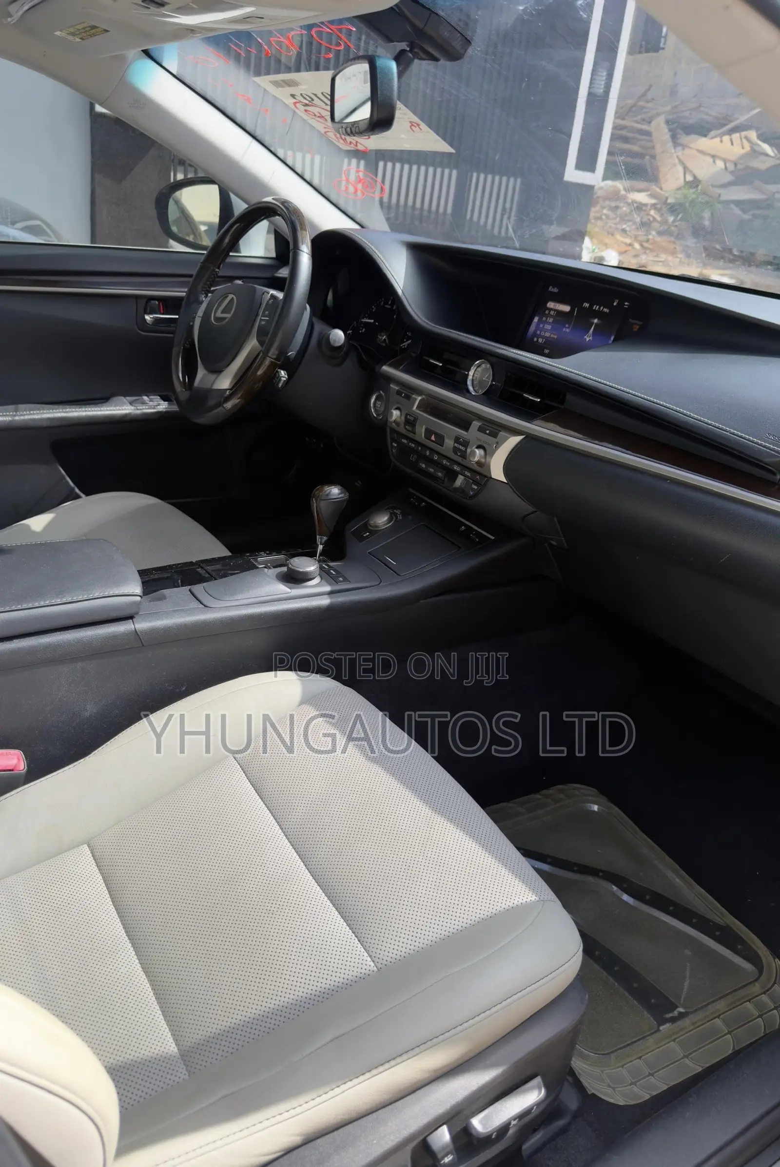 Lexus ES 350 FWD 2015 Silver