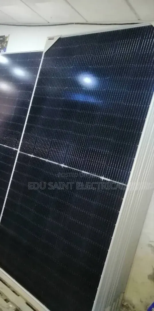 700w Solar Panels