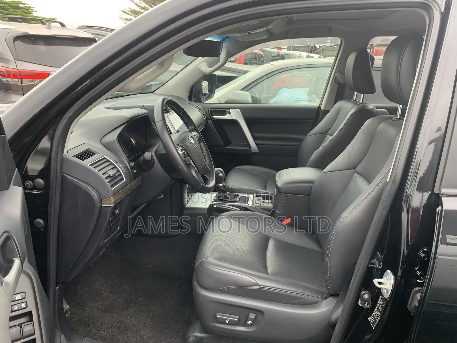 Toyota Land Cruiser Prado 2023 Black