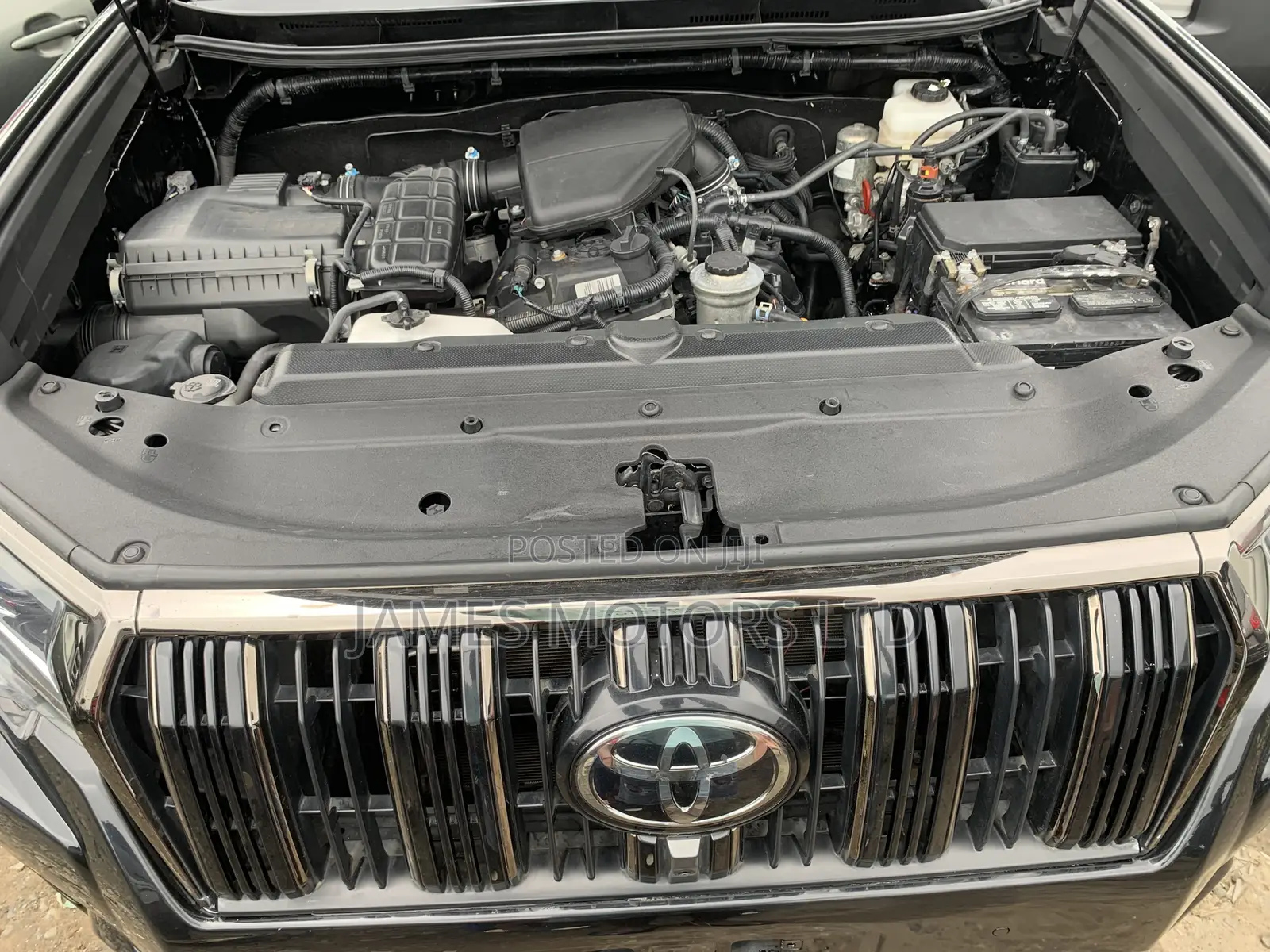 Toyota Land Cruiser Prado 2023 Black