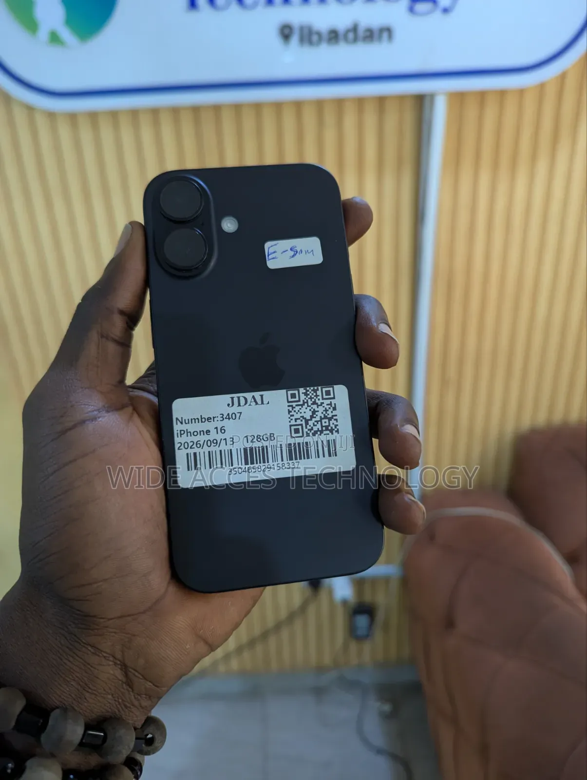 Apple iPhone 16 128 GB Black